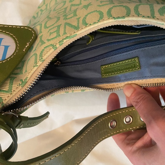 NWT Dooney & Bourke Monogram Hearts and Stars Adjustable Hobo Shoulder Bag - Picture 12 of 16